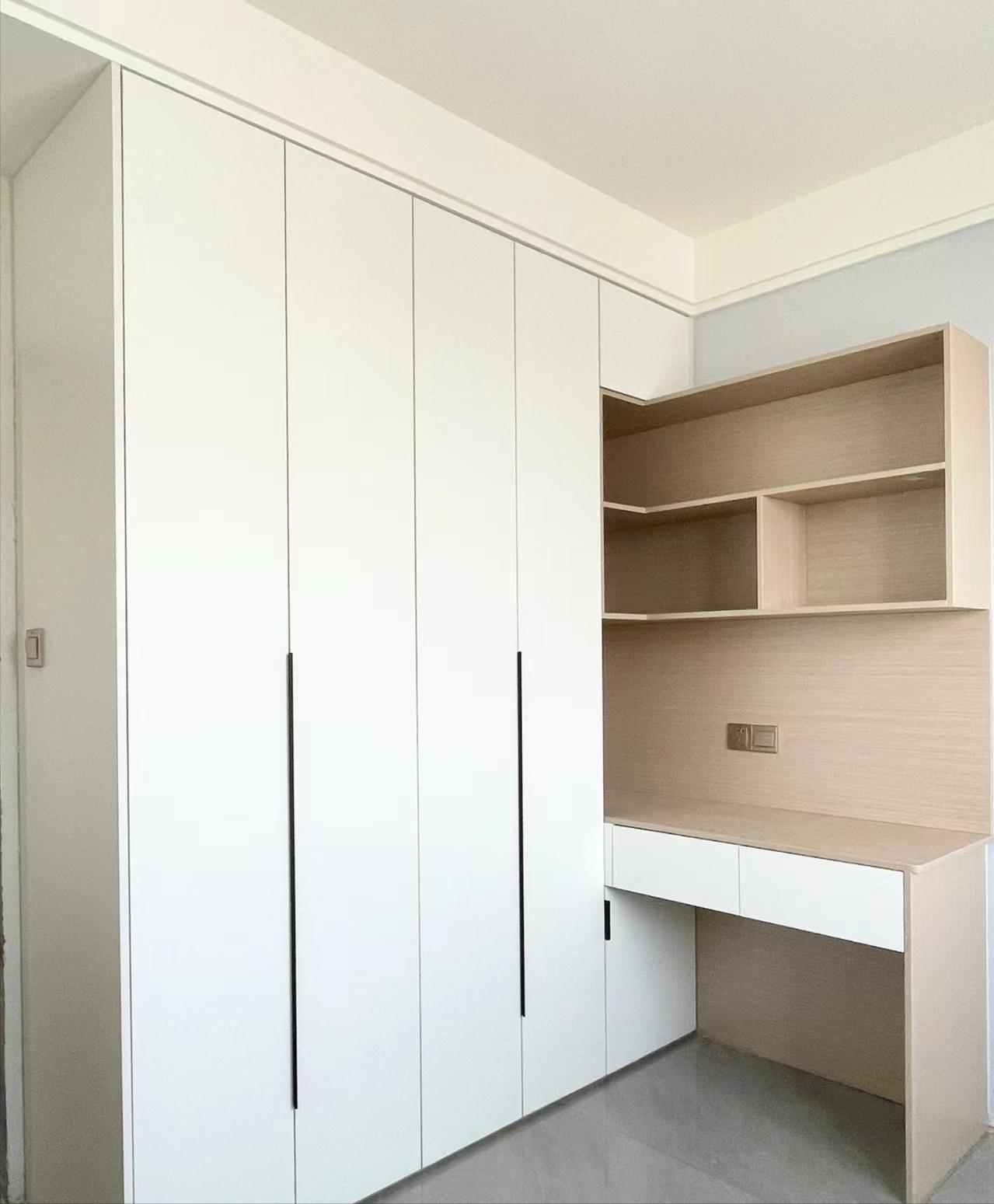 卧室太小家具冲突,衣柜门被挡如何解决?6种方案完美化解尴尬