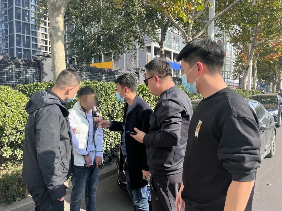 涉案金额15亿元18人落网 (3人全部落网涉案金额达300万)