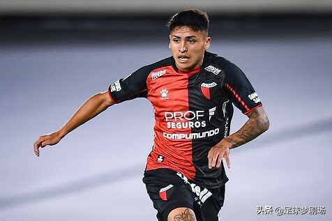 阿根廷目前有哪些在役的优秀球员,在阿根廷联赛表现特别突出的球员