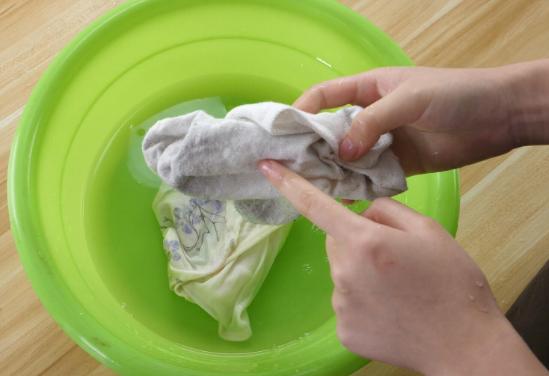 女性下面有味道，*裤内**总是脏兮兮的，*处私**怎么了？