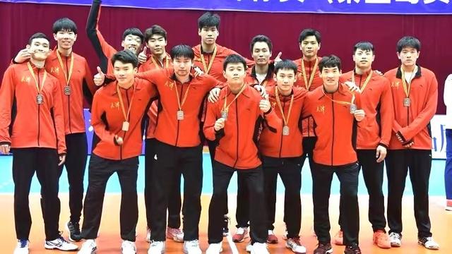 一个看不惯一个，津苏排球是怎么了？女排互相伤害男排则大打出手