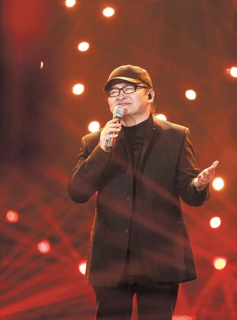 刘欢不忘初心,歌王刘欢现状如何