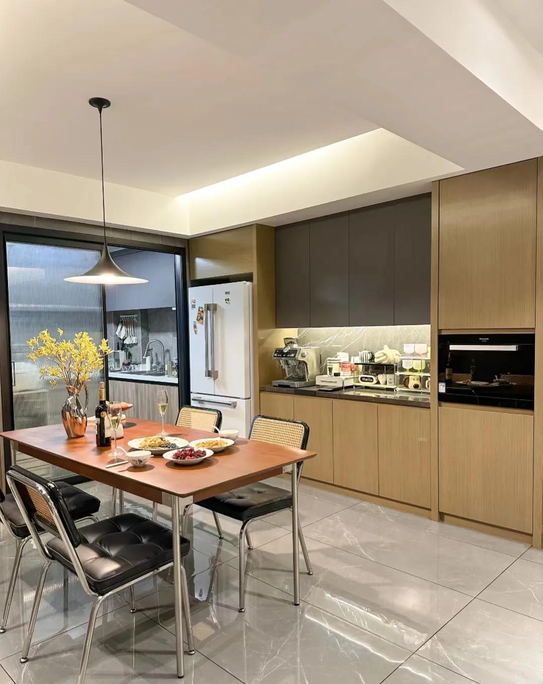 安徽女主晒出自家140㎡的家，全屋没有一丝俗气，堪称装修教科书