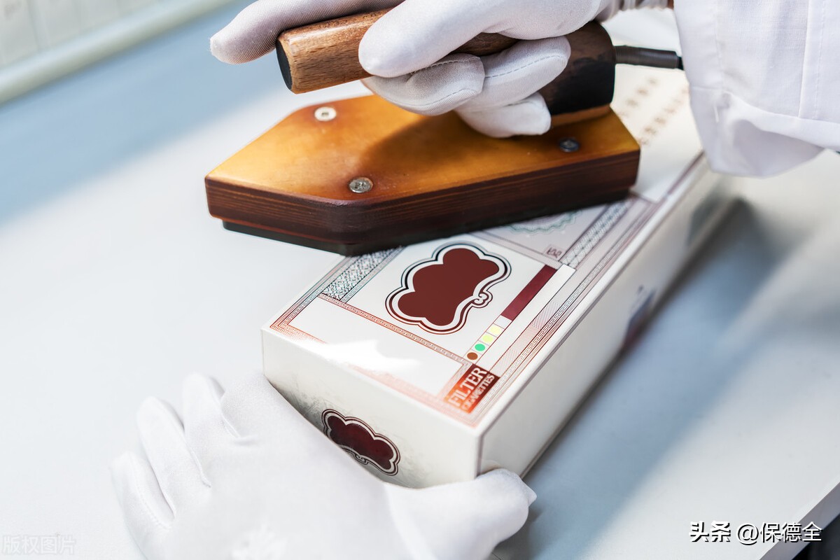 涓浗鐑熻崏涓夊勾浜忔崯澶氬皯涓嚎,涓浗鐑熻崏涓夊勾浜忔崯40浜垮悧