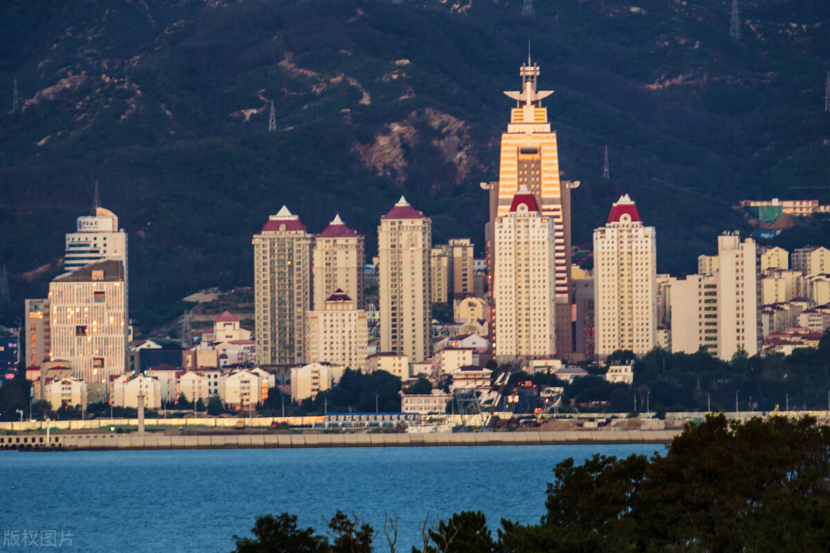 盘点山东省16地级市封顶第一高楼,山东第一高楼位置