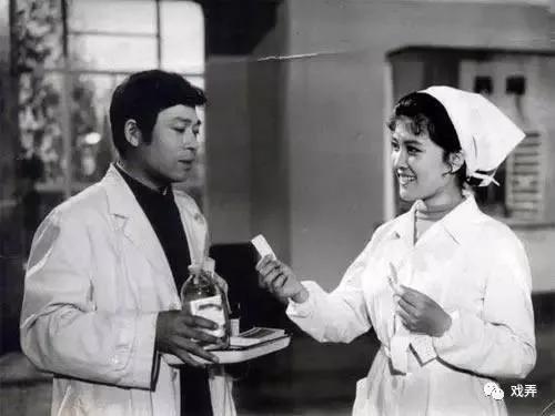 为什么眯眯眼要被骂,为什么有人眯眯眼