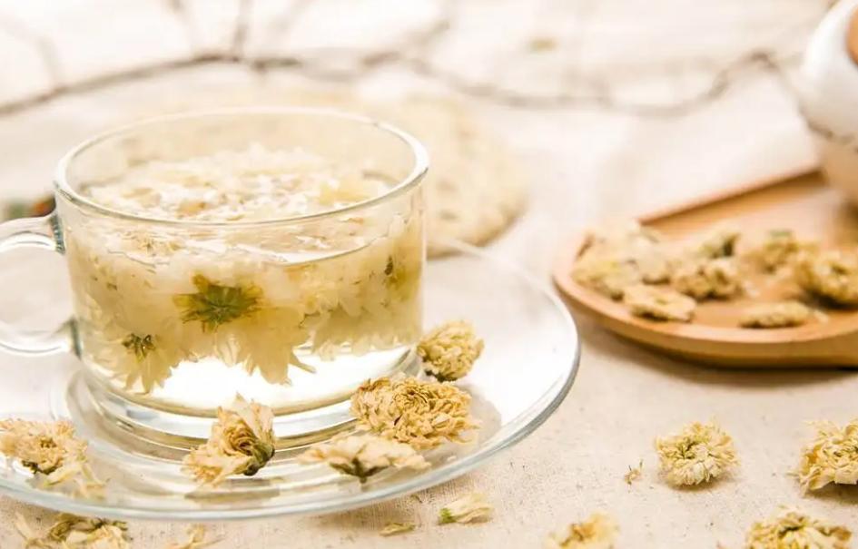 什么样的菊花泡水最好呢,菊花用哪种品种的泡水喝好