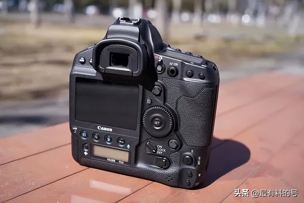 佳能与尼康全画幅微单比较哪个好,佳能尼康全画幅微单相机推荐