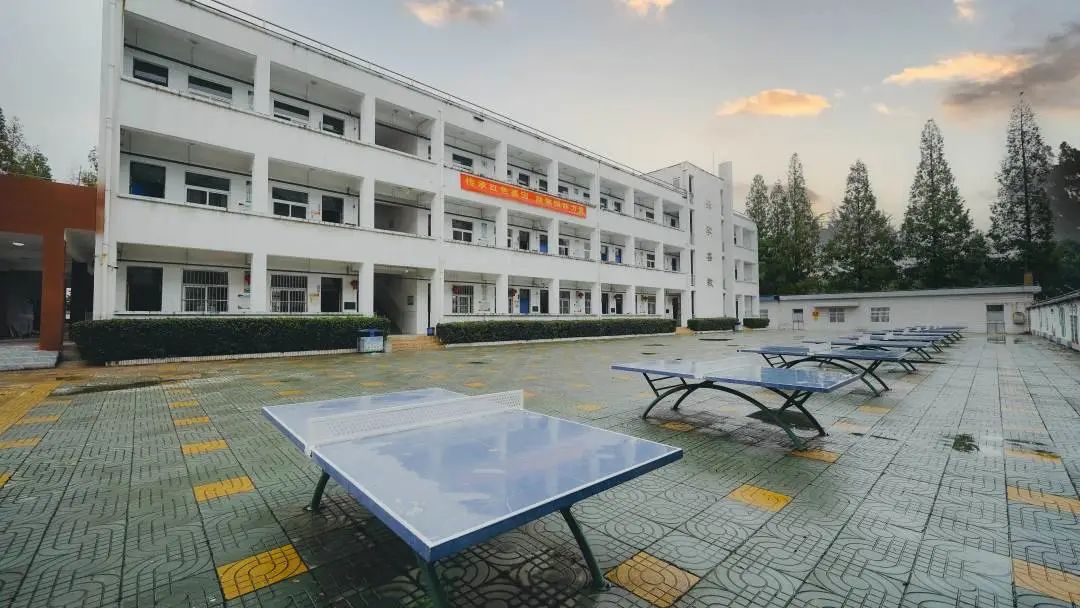 南京市江北新区六一小学：萌娃报道！这所小学的新生礼物惊喜满满