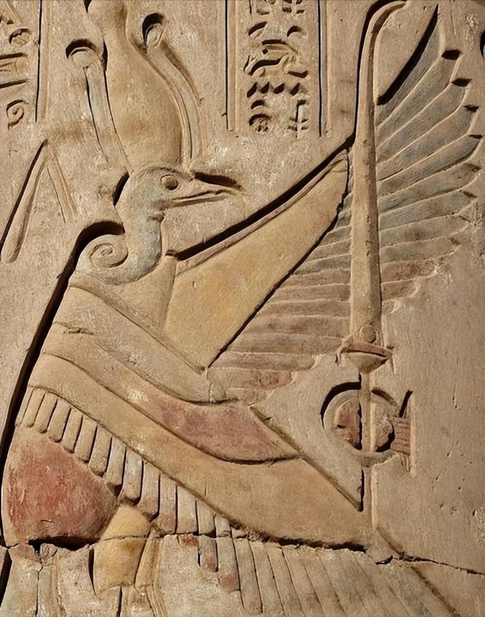 古埃及壁画的艺术特点是什么,古埃及时期的雕塑壁画的基本特点