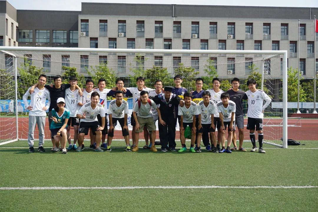 足球女孩丨弗吉尼亚大学徐文心：我和足球，从阁楼到世界