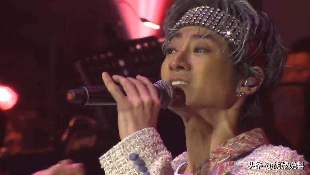 因一句：*鱼岛钓**是中国的，他惨遭封杀20年，如今复出依旧熠熠生辉