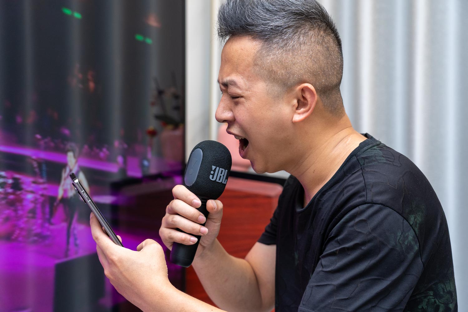 jbl最新k歌麦克风,jbl音响唱k麦克风