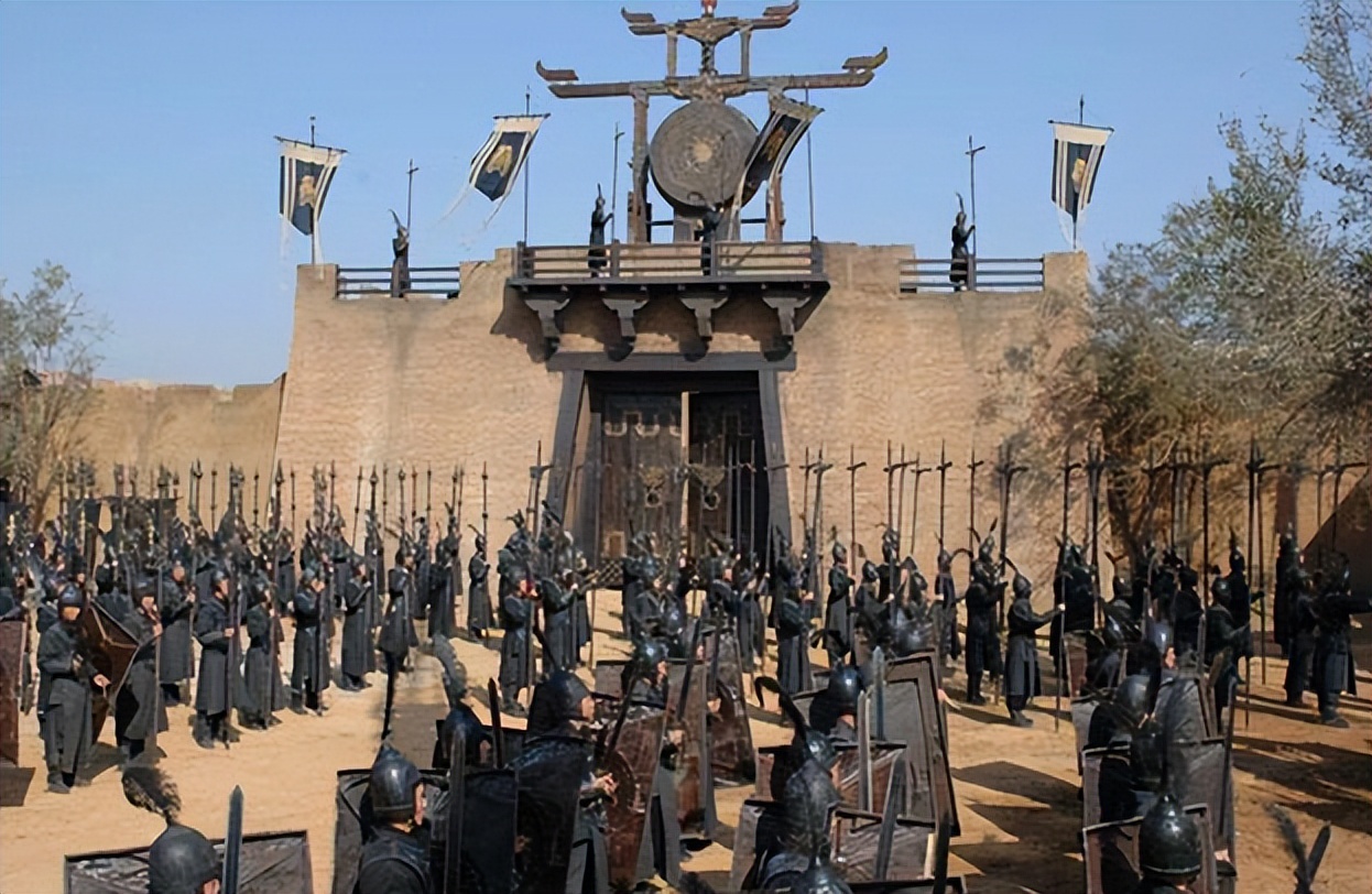 曾经被黄忠斩杀立威的夏侯渊，到底是个怎样的人？这位大将很弱吗