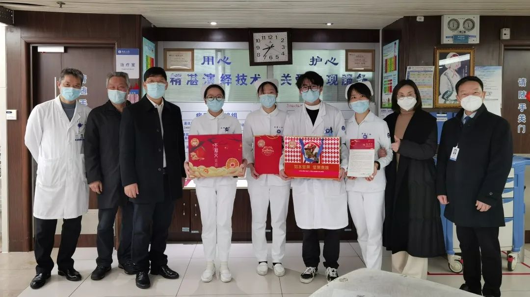 致敬国寿坚守岗位工作的人,致敬春节坚守在岗的同事们