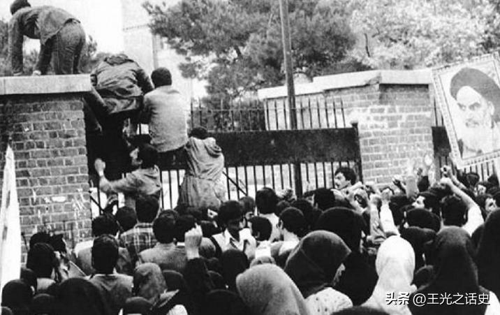 我不为911哭泣，因为我不是美国人；我也不会嘲笑911，因为我是人