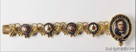 象征性感的“吊袜带”，为啥成了英国最高级别骑士勋章的代表物？