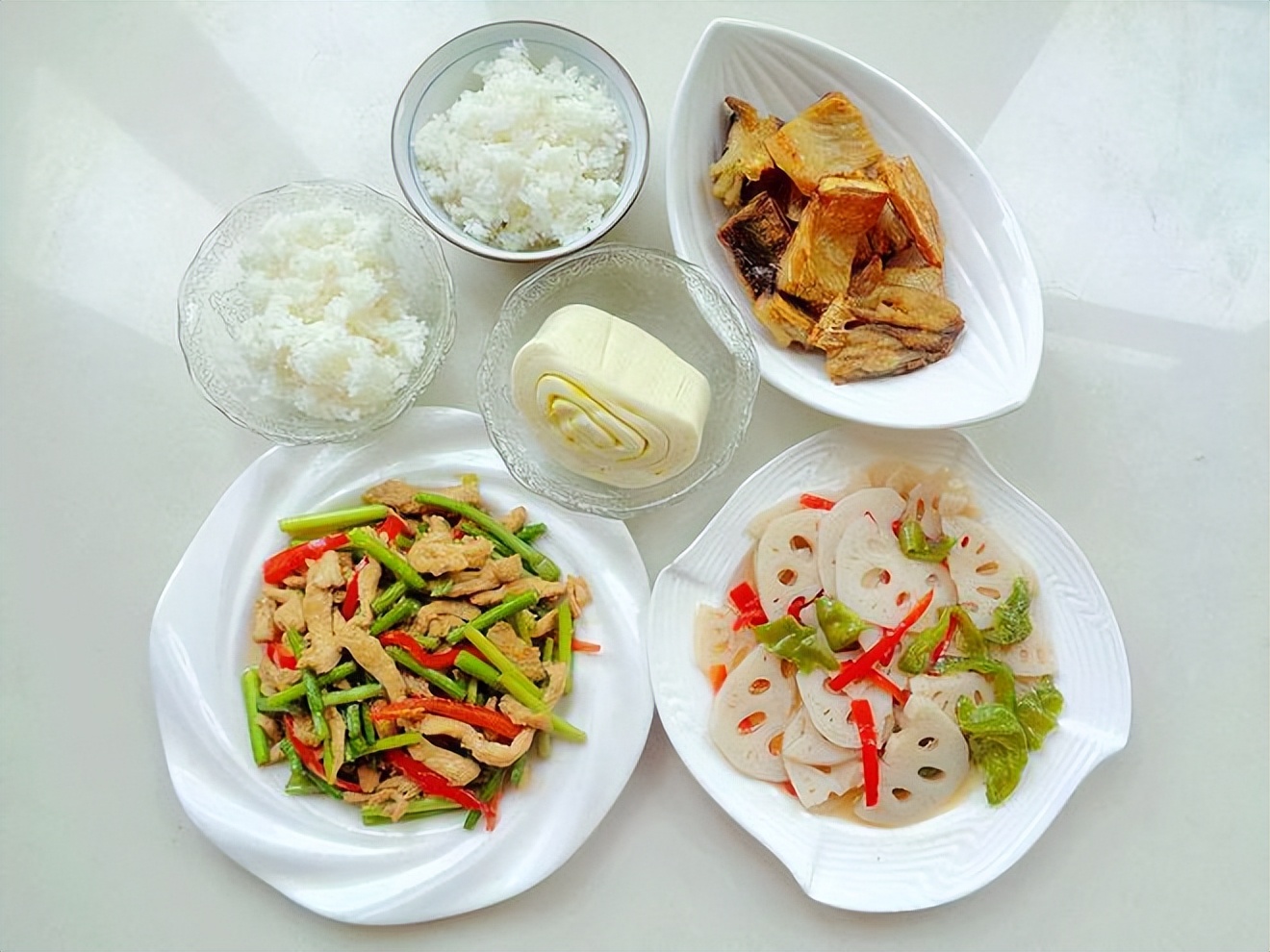 夏天晚上吃什么饭最好食谱,夏季晚餐吃什么下饭