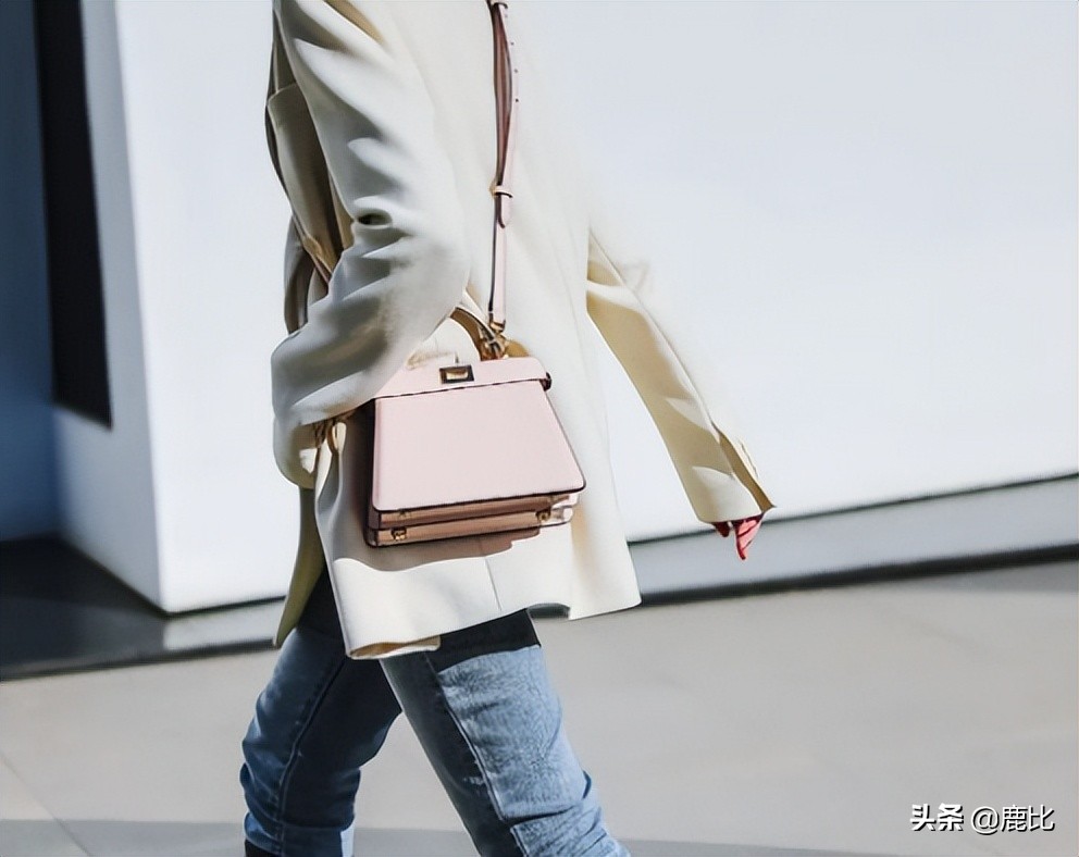 已经出道13年，为什么大家还是很爱FENDI这款包？