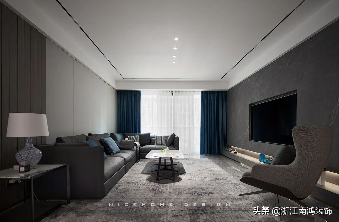 高级灰格调诠释空间质感美学,原木侘寂风理性而优雅的空间艺术