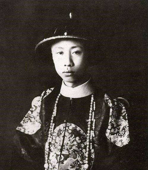 光绪帝临终前喊溥仪,光绪帝死前对溥仪说了两句话