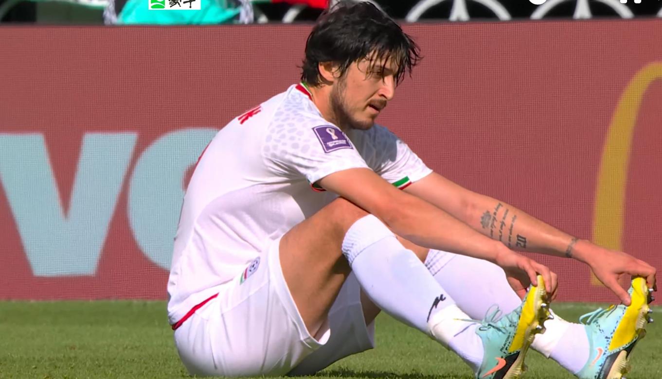 补时两分钟两球绝杀,补时最后一分钟伊朗的点球