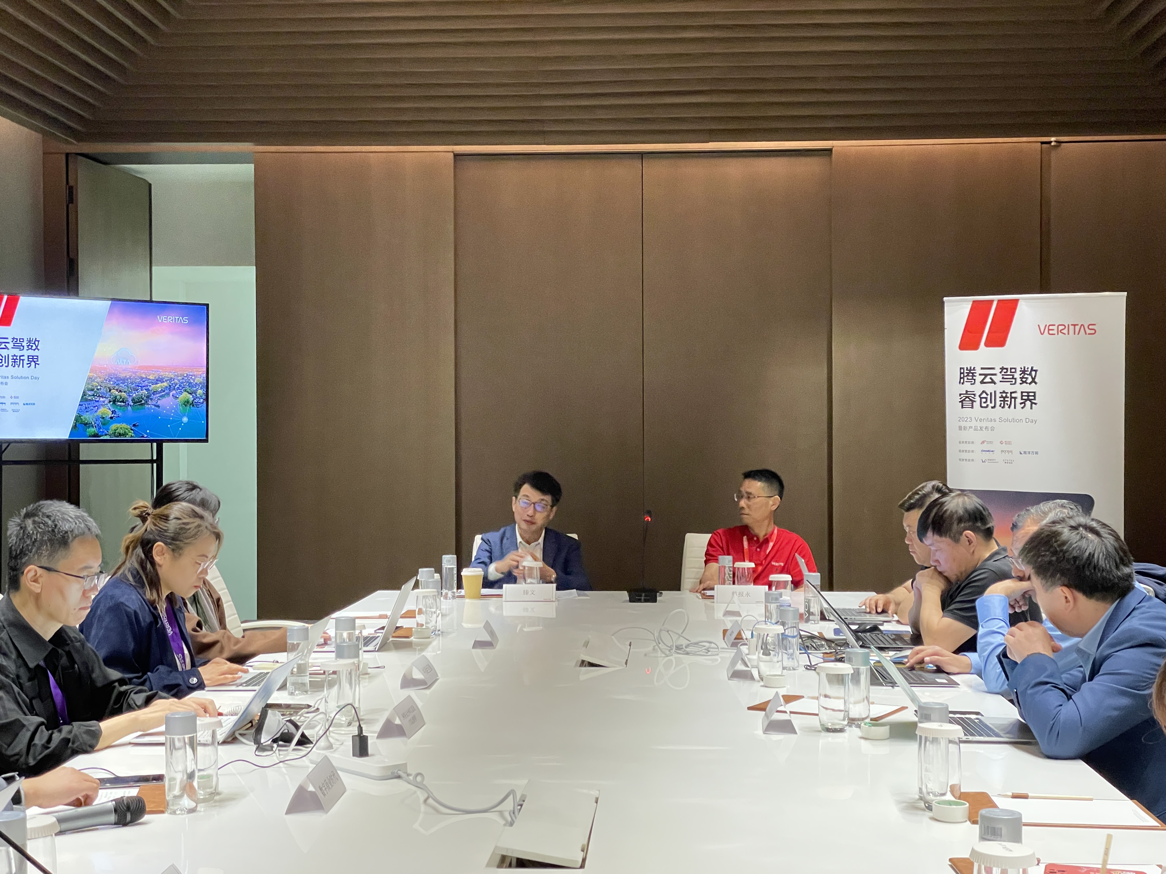 腾云驾雾,腾云驾数优秀产品