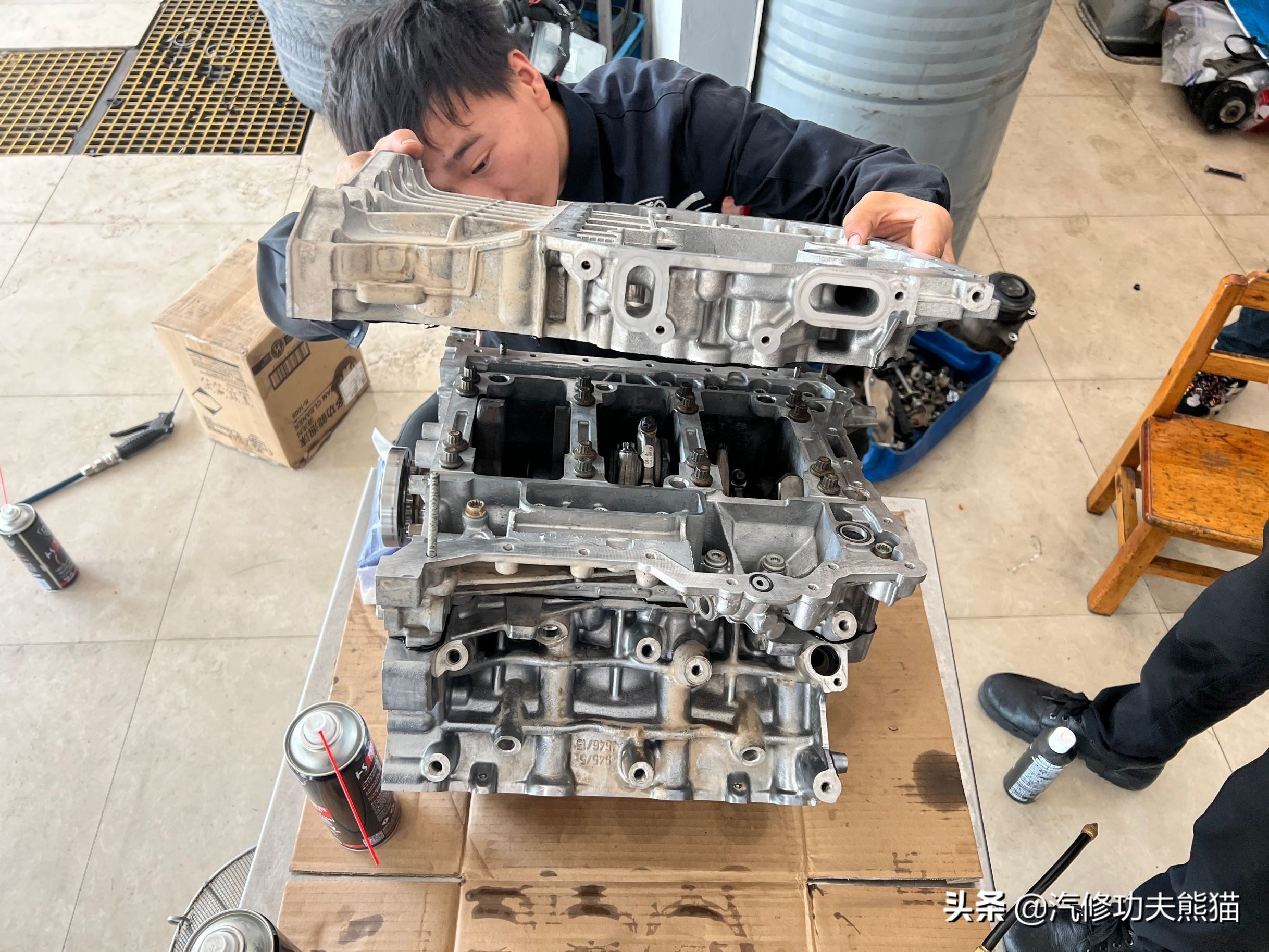 奥迪a6五百块钱,奥迪a65000公里烧一升机油维修