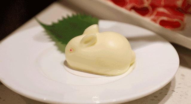 热热热化化化化了！这款慕斯酸奶“萌兔”冰点，让幸福感拉满