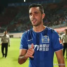 超级杯氛围,超级杯大屏幕