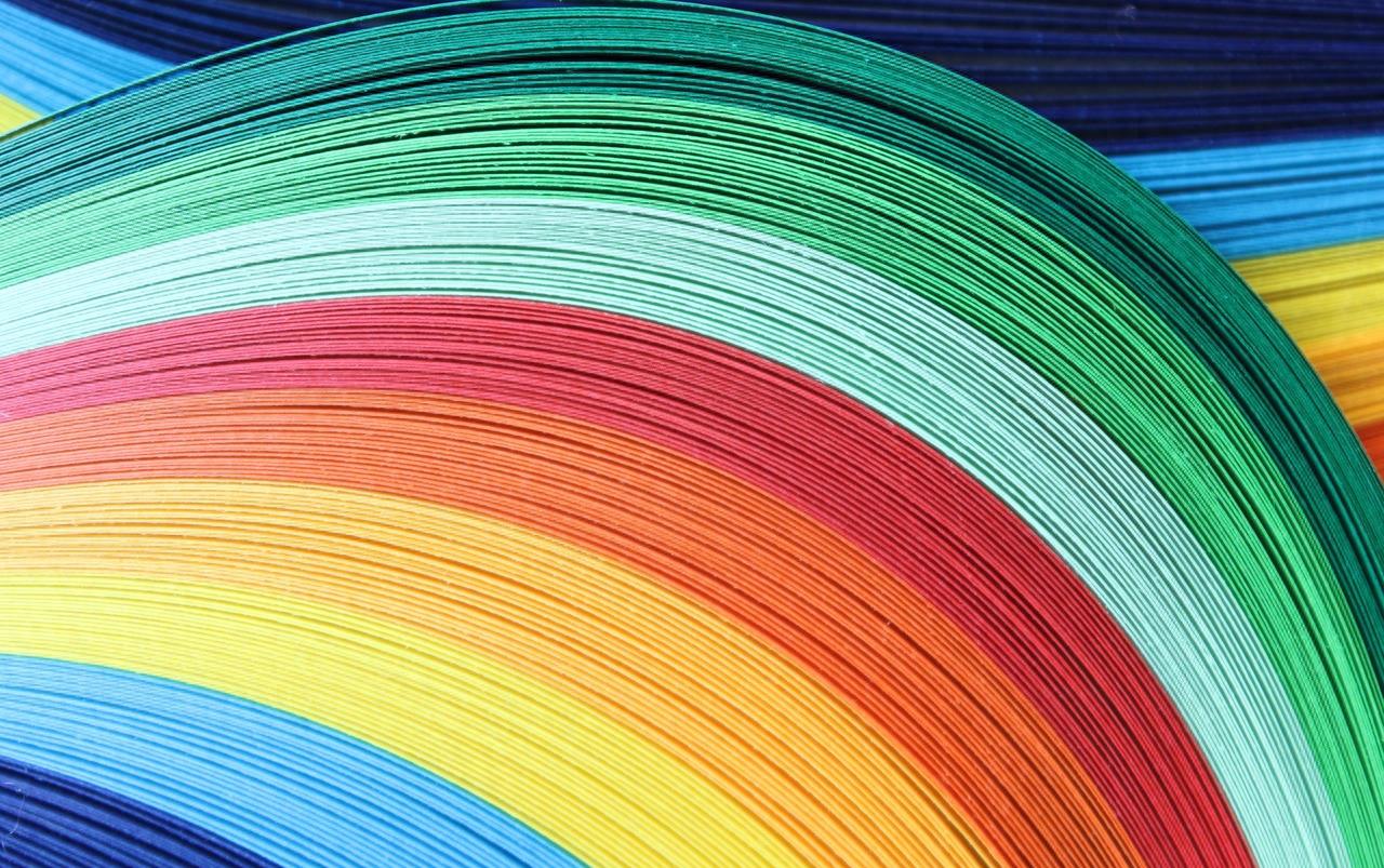 铜粉加热竟呈现七彩光斑，科学解析令人大开眼界！