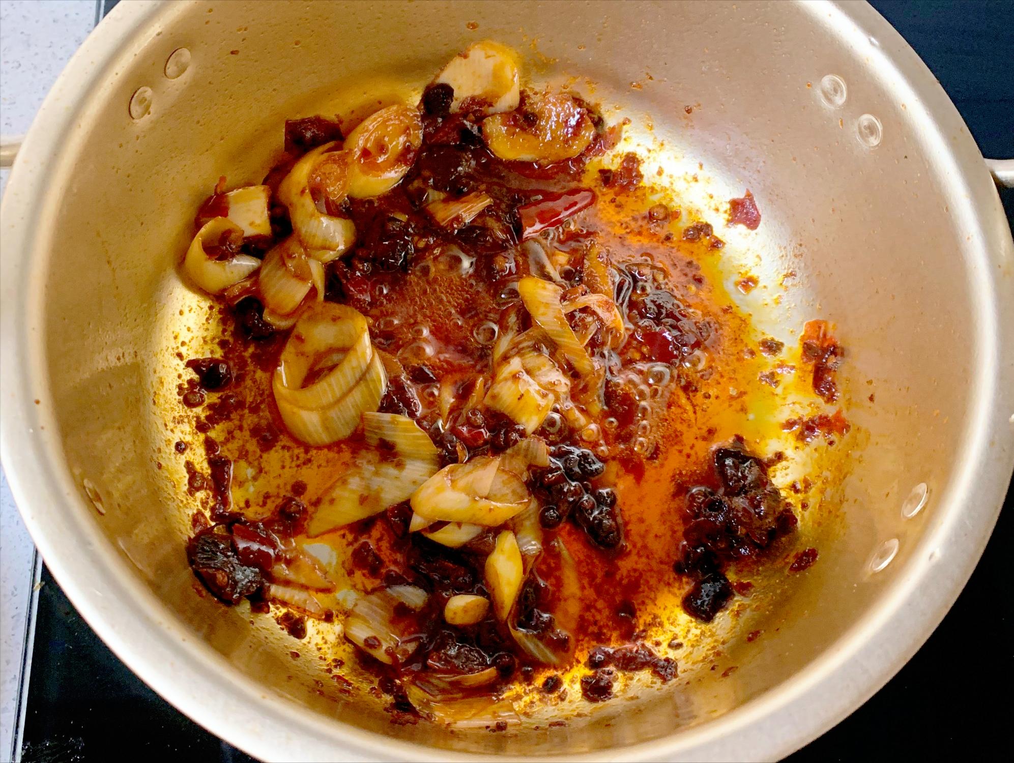 白水煮泡面怎么做,用开水泡面的神仙吃法