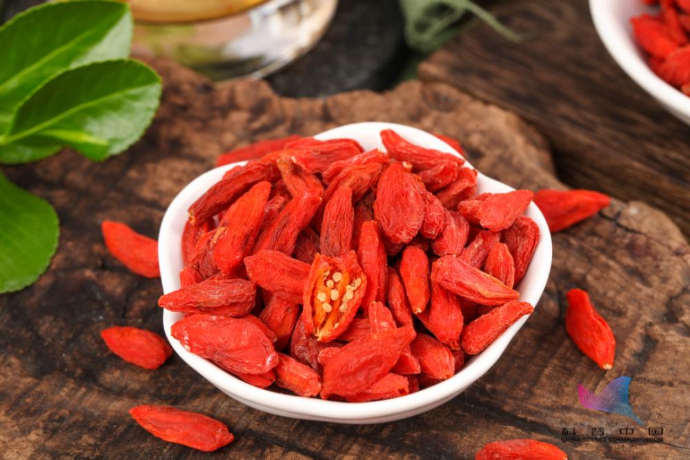 保温杯挑不好小心热水变毒水,保温杯重金属会自然析出吗