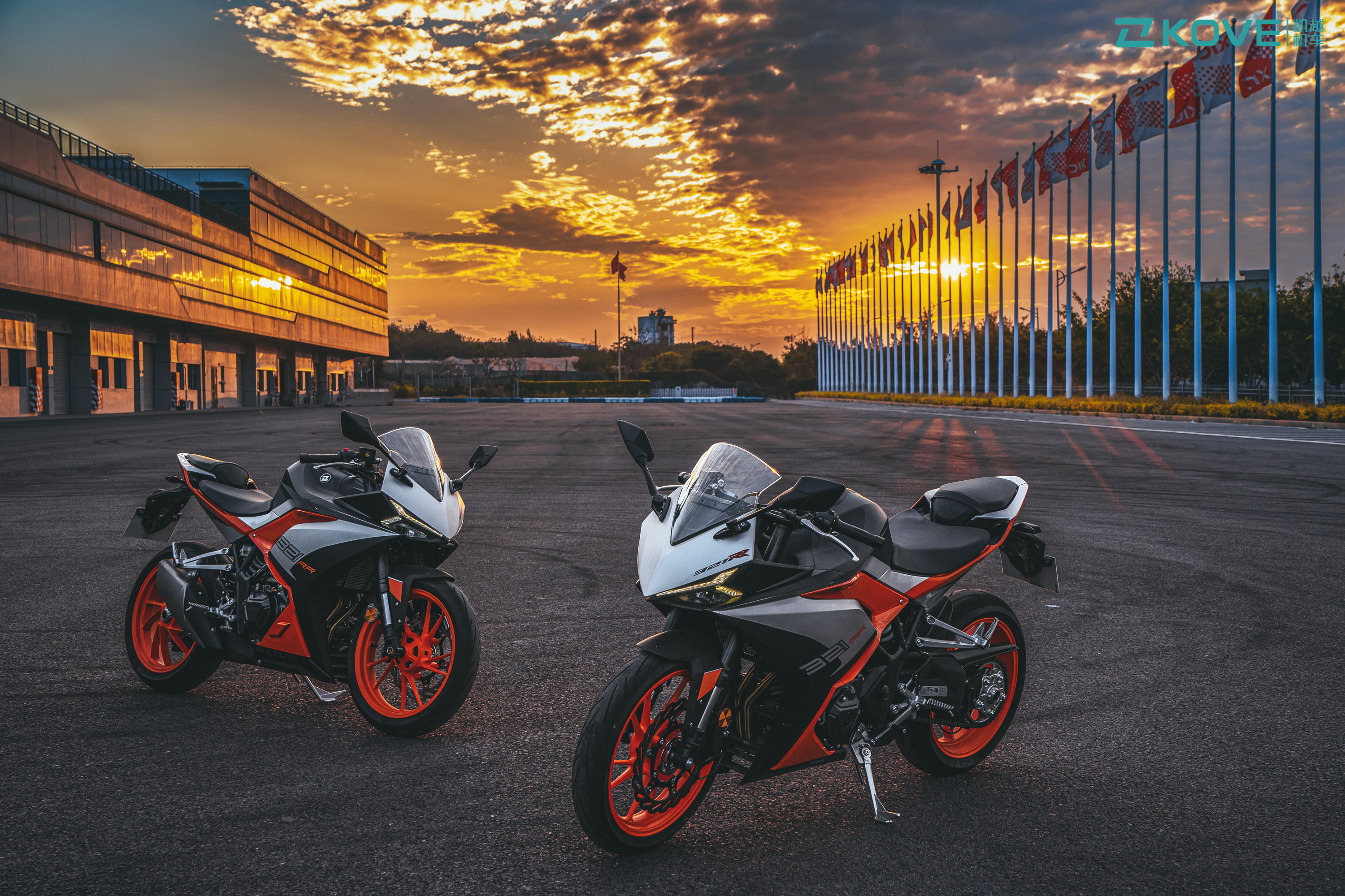 凯越321rr24款有哪些版本,凯越321rr是什么时候出来的