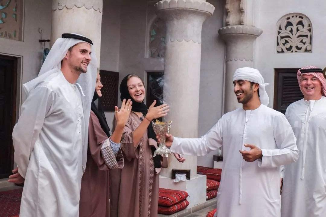 全球亿万富豪最多5个国家,全球富豪最多的国家是哪十个国家