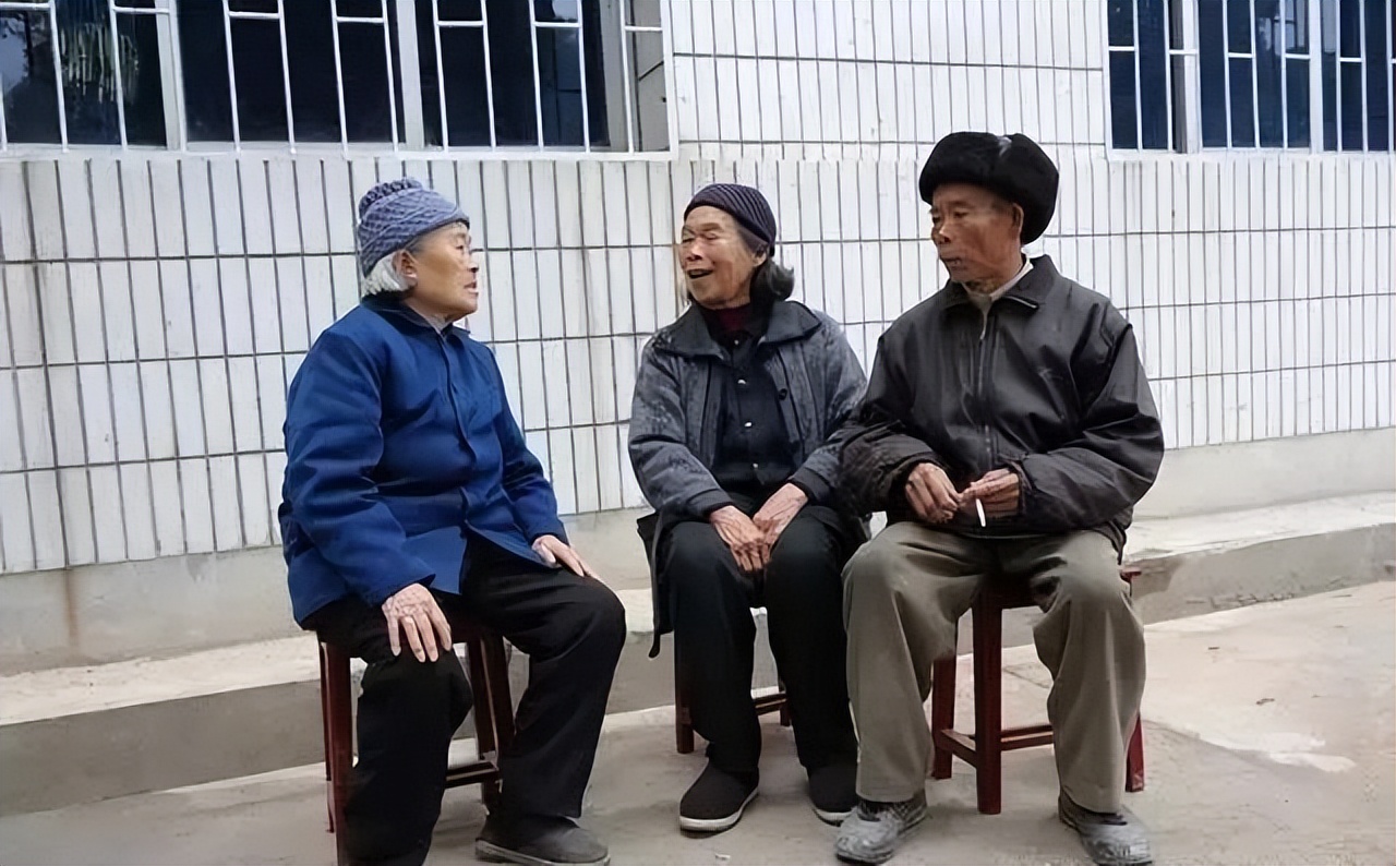 村中老话：“人过七两，富贵来寻”，究竟是啥意思？有道理吗？