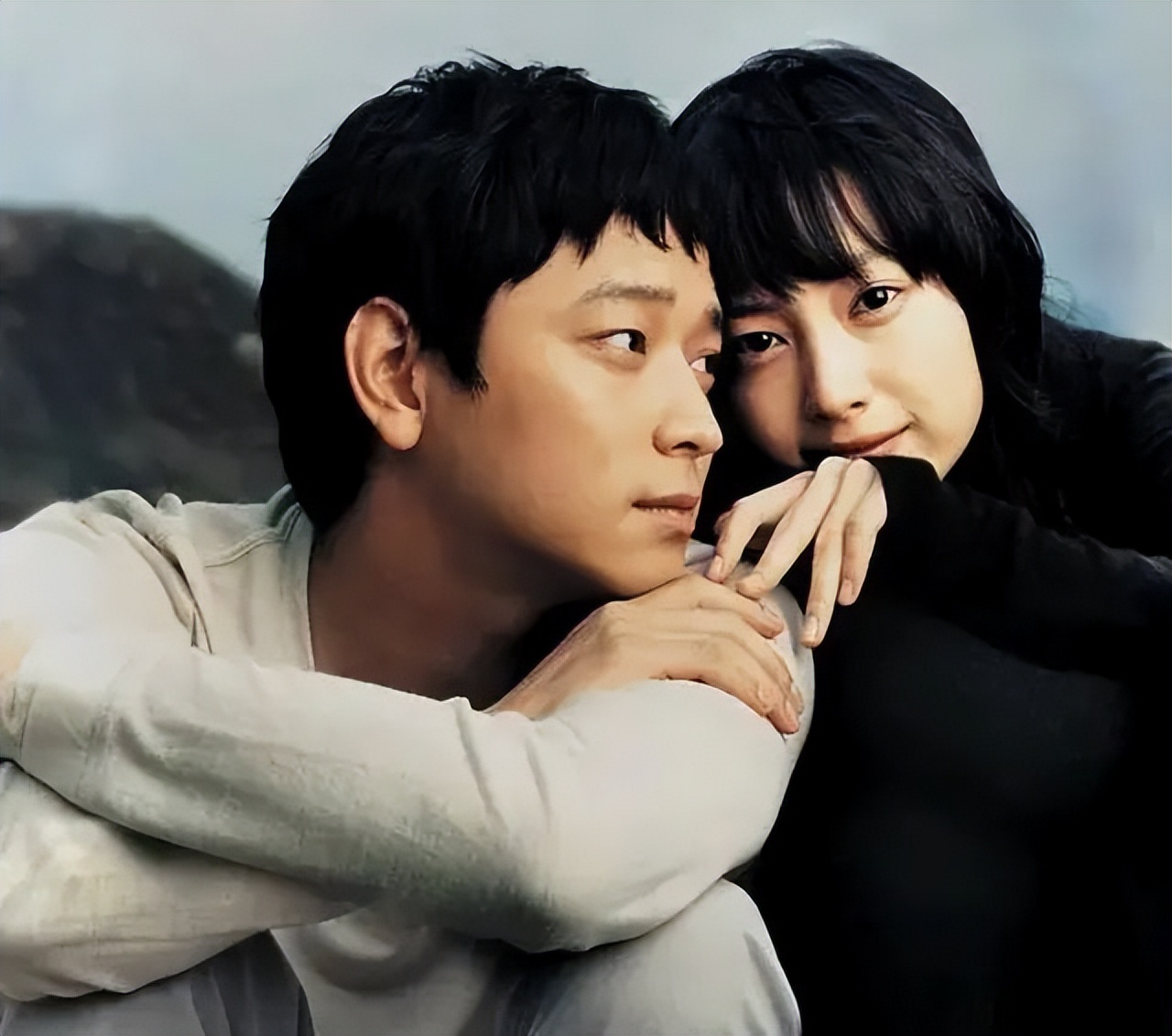 长了一张干净贵气又有书卷气的脸,长得风流倜傥情史干净的男明星