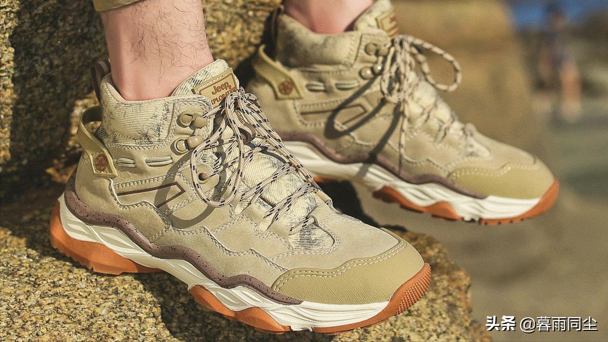 徒步鞋哪种鞋最舒服,徒步鞋的选择与穿戴建议