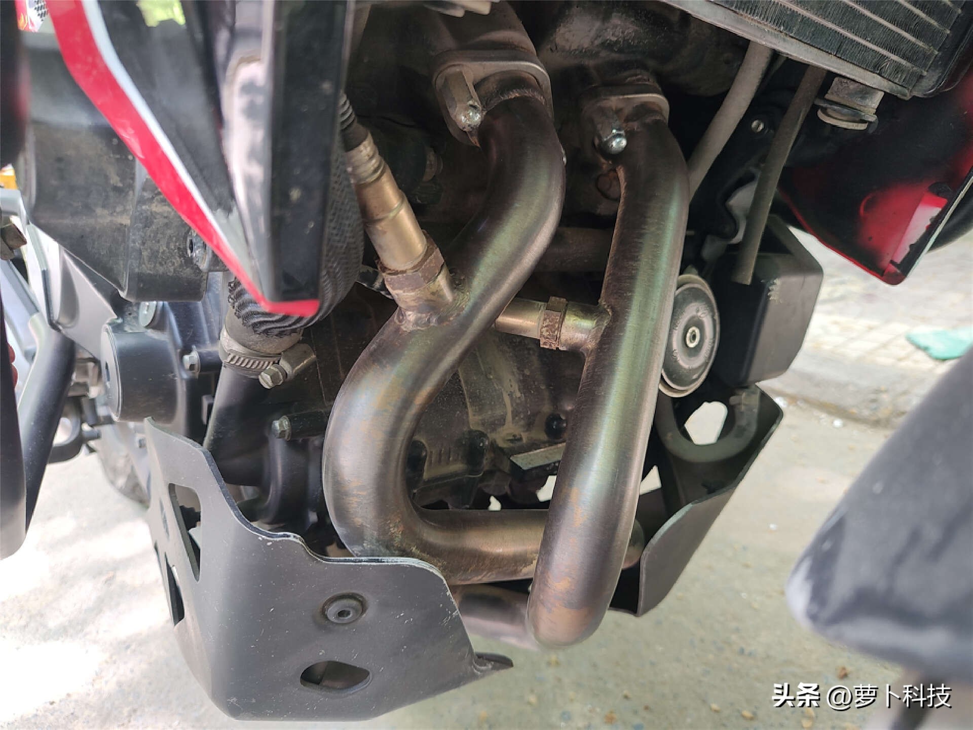 1000元摩托车排气,摩托车排气管镀铬和不锈钢哪个好