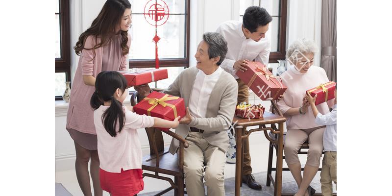 58岁杨姐：我拒绝照顾亲家，女婿说：你老了别来找我。女儿气哭了