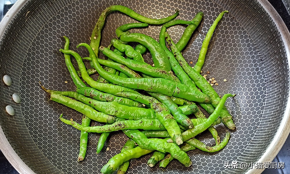 好吃下饭的烧椒酱做法,烧椒辣酱的家常做法四川