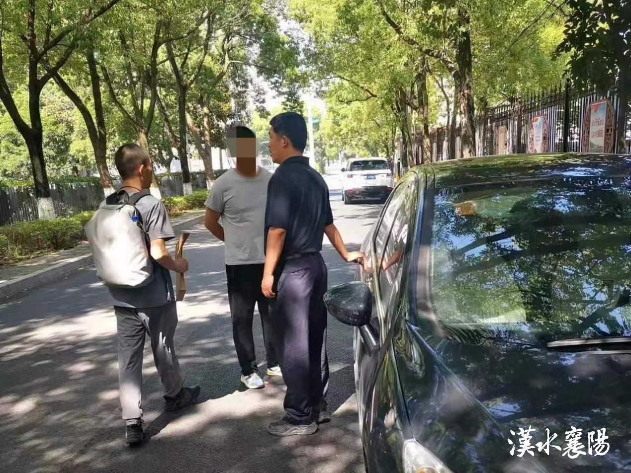 “挖呀挖呀挖”,襄城警方扫楼行动挖出一名“网逃”
