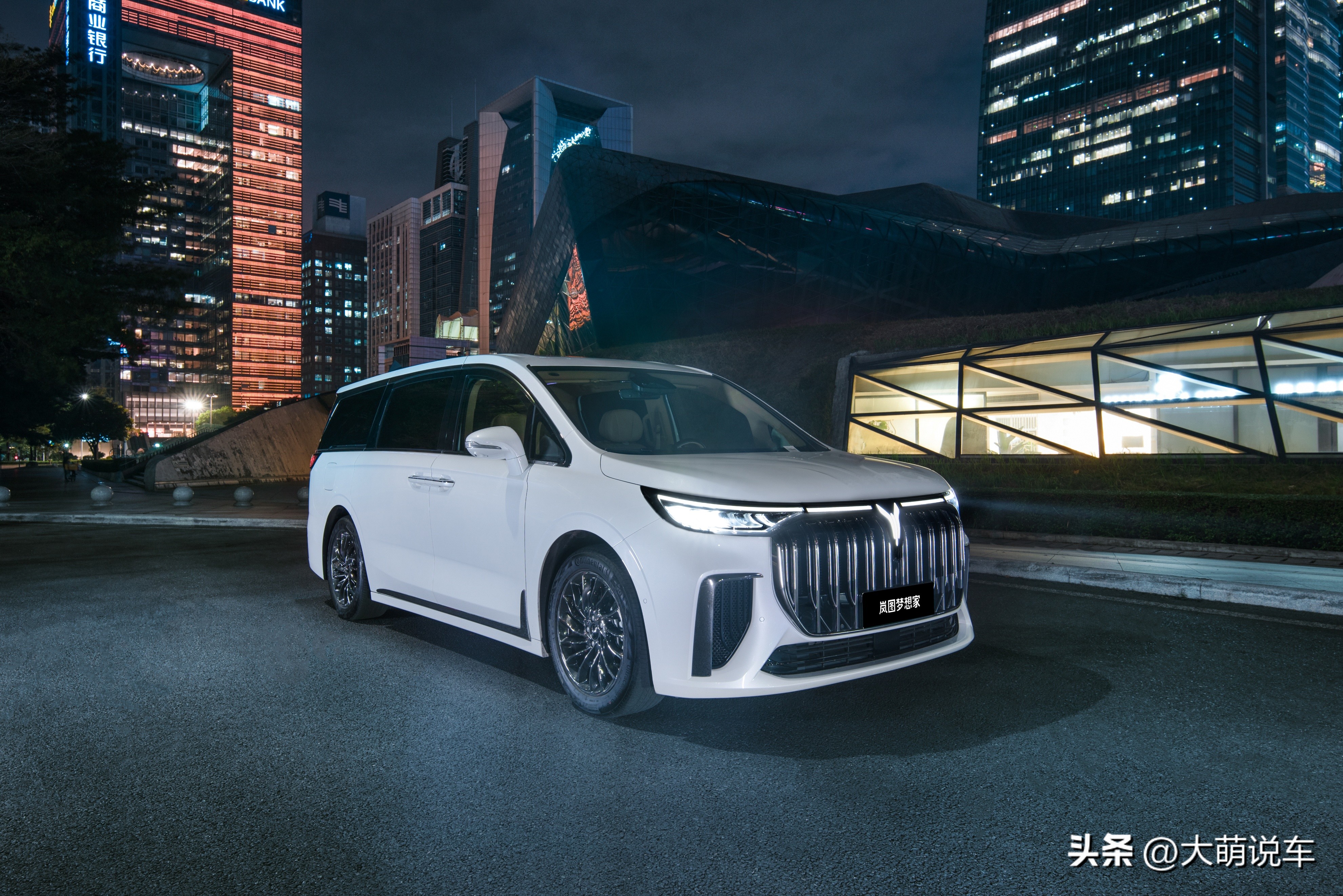 家庭用车建议开MPV，不妨考虑这三款车，省油耐用，价格还不贵