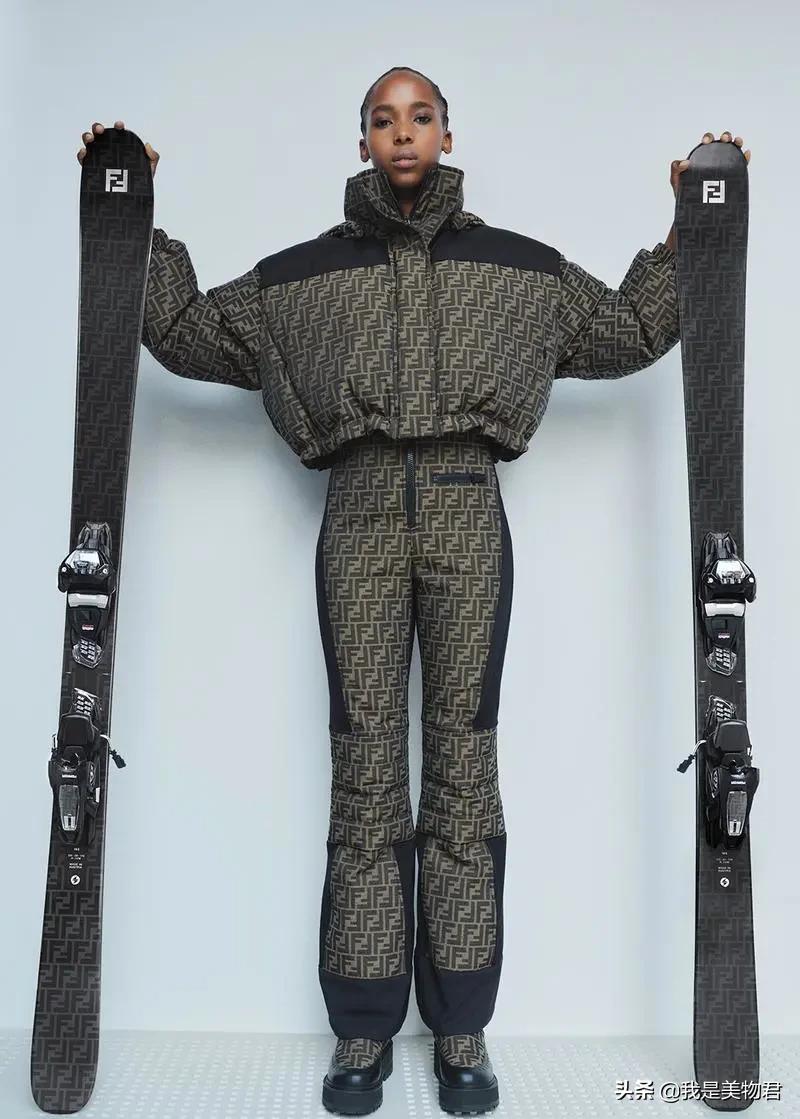 雪场高端穿搭,滑雪穿搭滑雪服