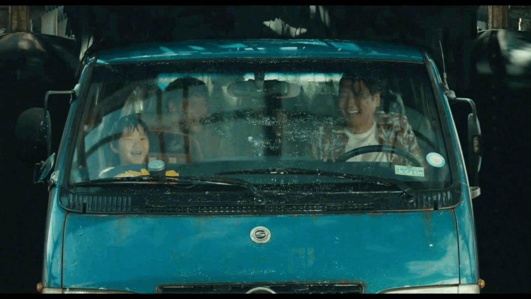 看完《掮客》，人贩子在梦里都要笑醒了