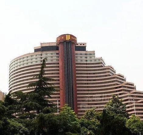 这张老照片上的每一寸土地都价值上万——华亭宾馆的前世今生