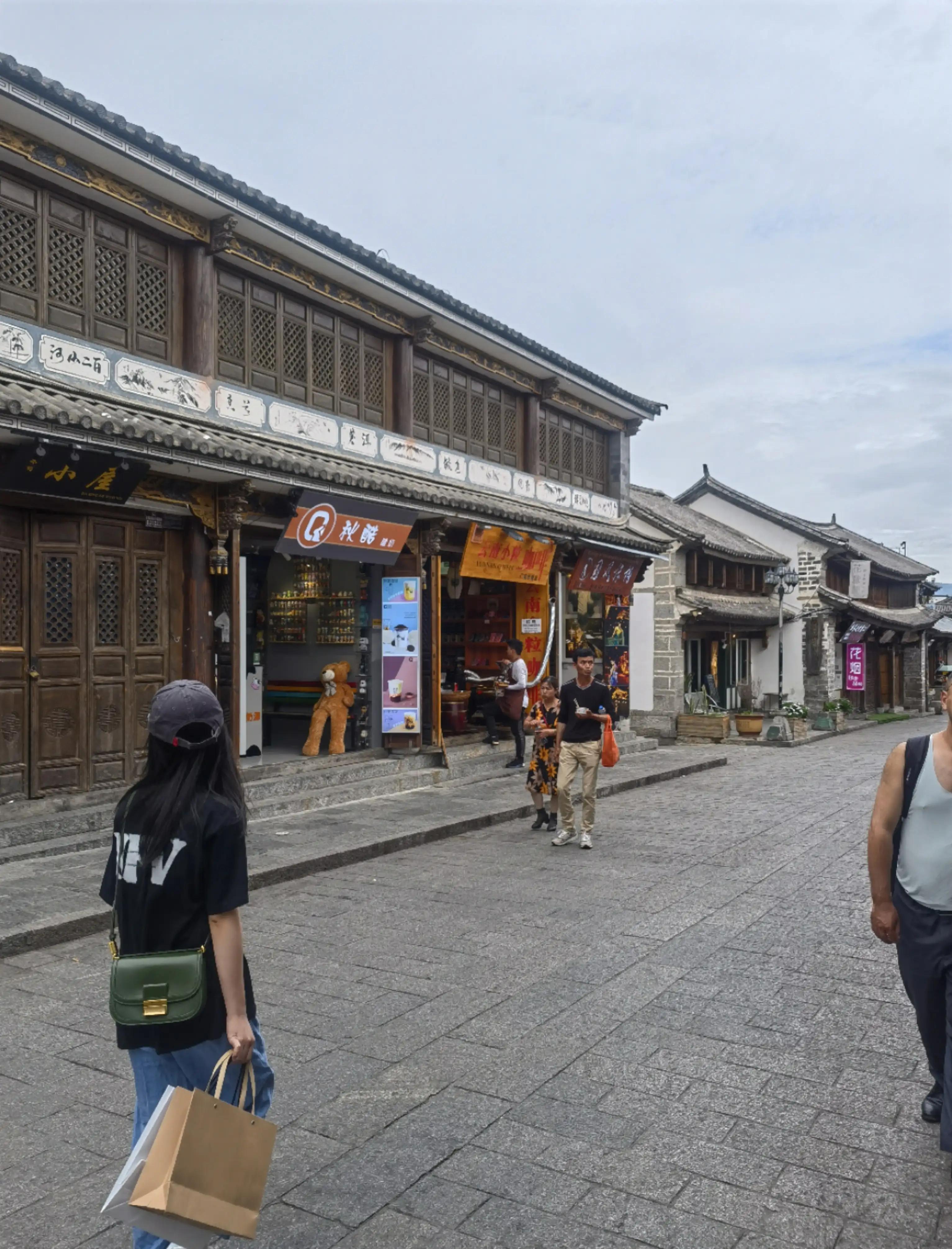 大理跟丽江是一个地方吗,大理和丽江是同一个地方吗