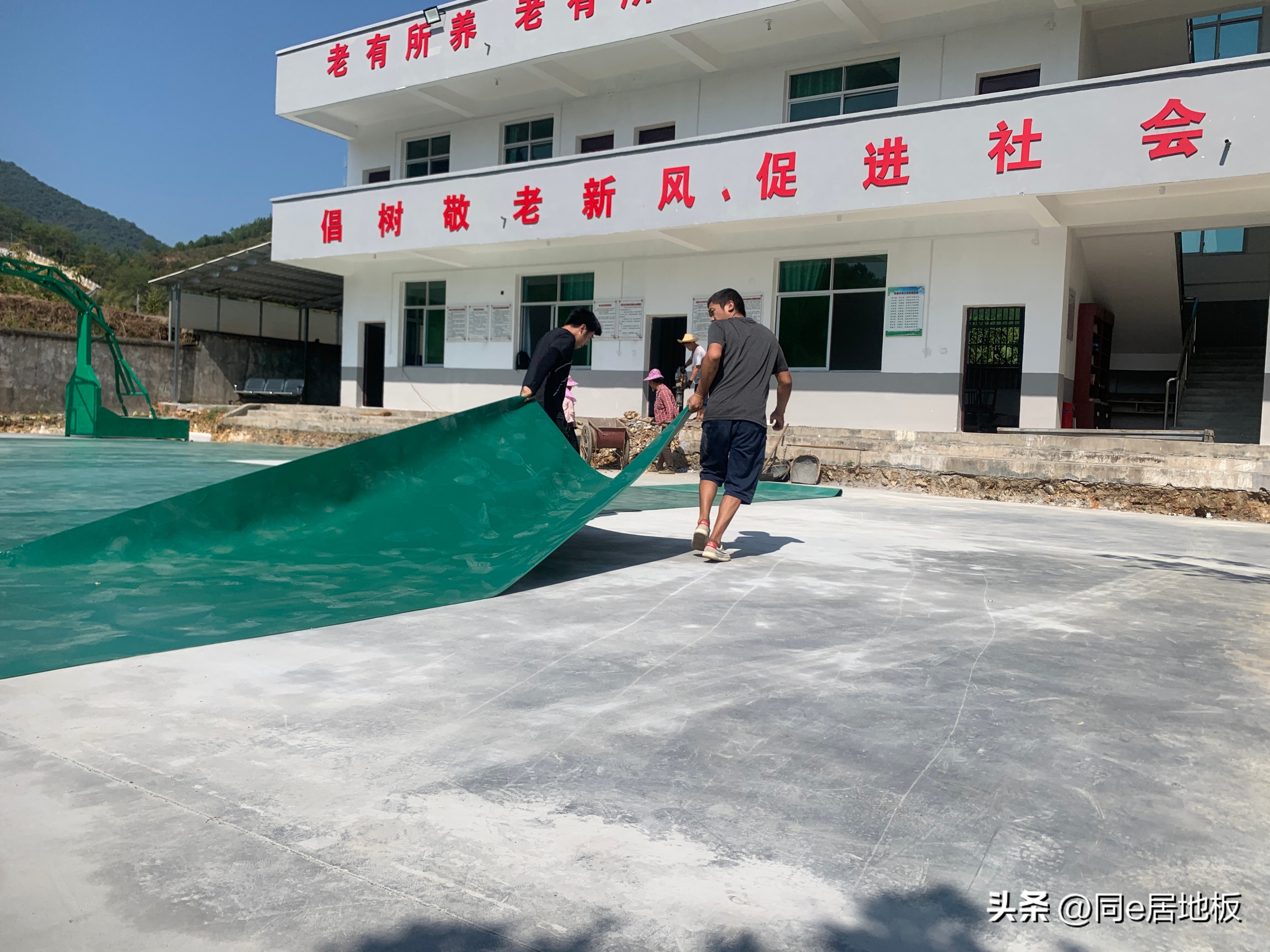 三明塑胶篮球场建设,福建室内篮球场木地板安装