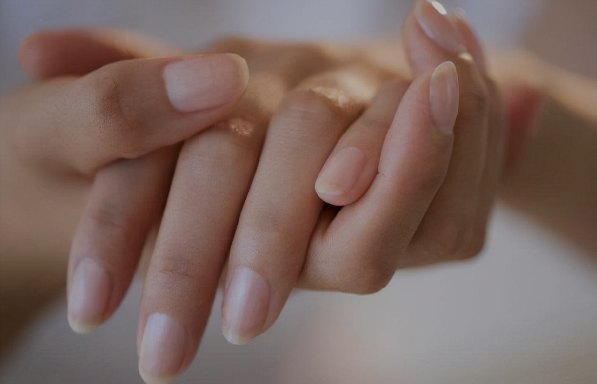 肚子气多经常放屁是肝不好的表现,老是放屁是什么原因是肝有问题吗