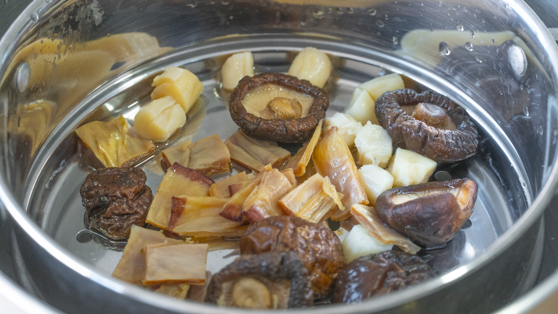 阳了要忌口，少吃发物，多吃3水果，3菜，3肉，补能量，助力恢复